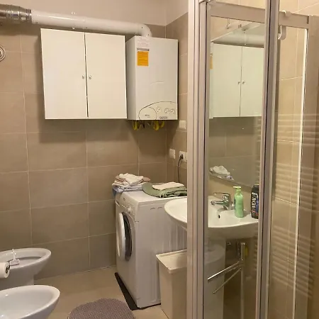 アパート La Casa Di Giacomo Con Parcheggio トリエステ